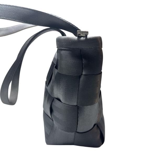 Harveys Seatbelt Shoulder Bag Gray Medium Tote - Picture 8 of 12